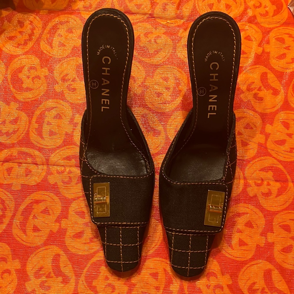 Chanel vintage mules